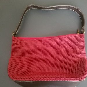 The SAK Elliott Lucca